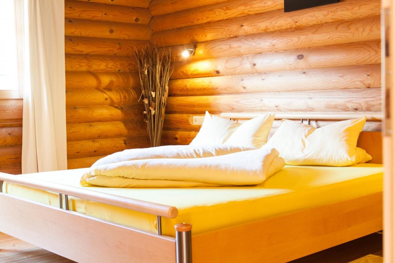 Camping Dreilaendereck Blockhuetten & Apartments Рід-ім-Оберіннталь Номер фото