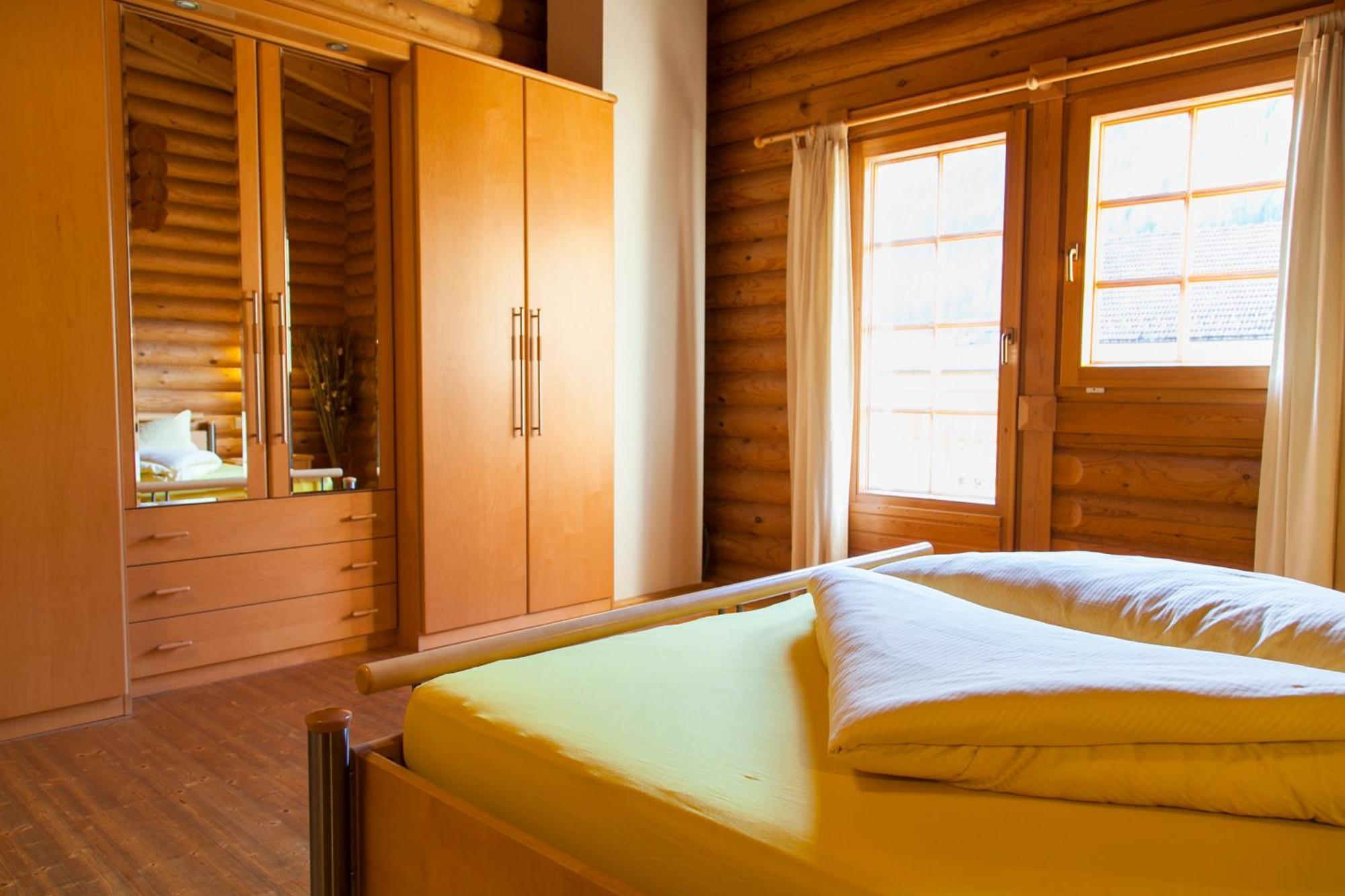 Camping Dreilaendereck Blockhuetten & Apartments Рід-ім-Оберіннталь Номер фото